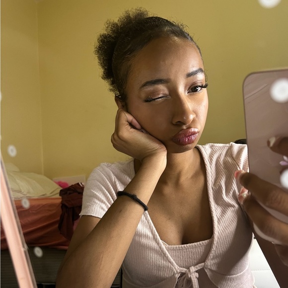 Meet your Posher, Zaria - Picture 6 of 15